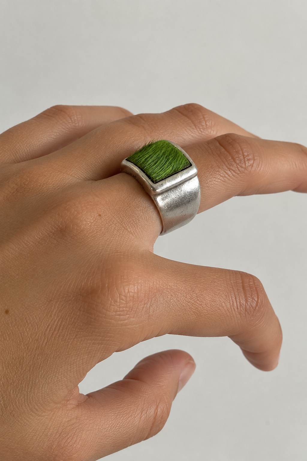 NEO RING